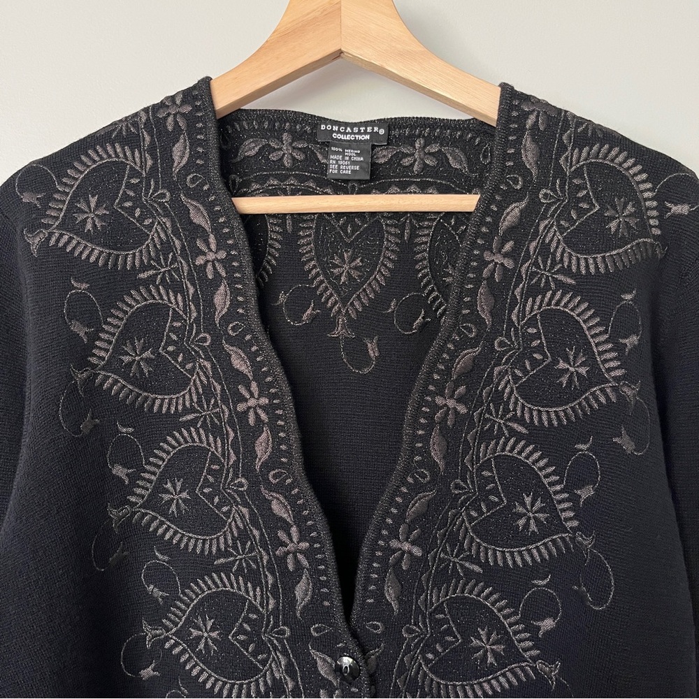 Doncaster Collection Sweater Size Medium Black Br… - image 2